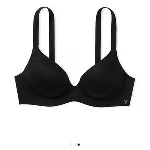 Victoria’s Secret Bare Infinity Flex Perfect Shape Wireless Push-Up Bra
